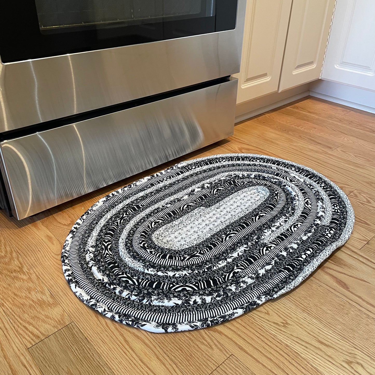 Black and White Modern Farmhouse Kitchen Accent Rug, Cotton Washable Rug