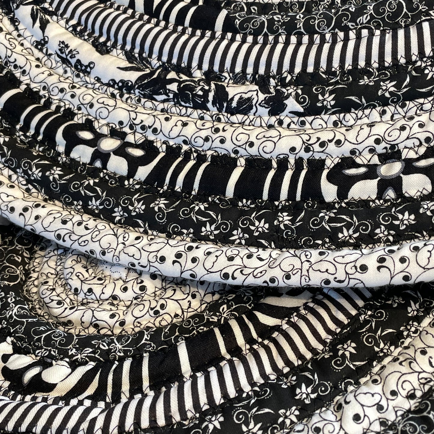 Black and White Modern Farmhouse Kitchen Accent Rug, Cotton Washable Rug