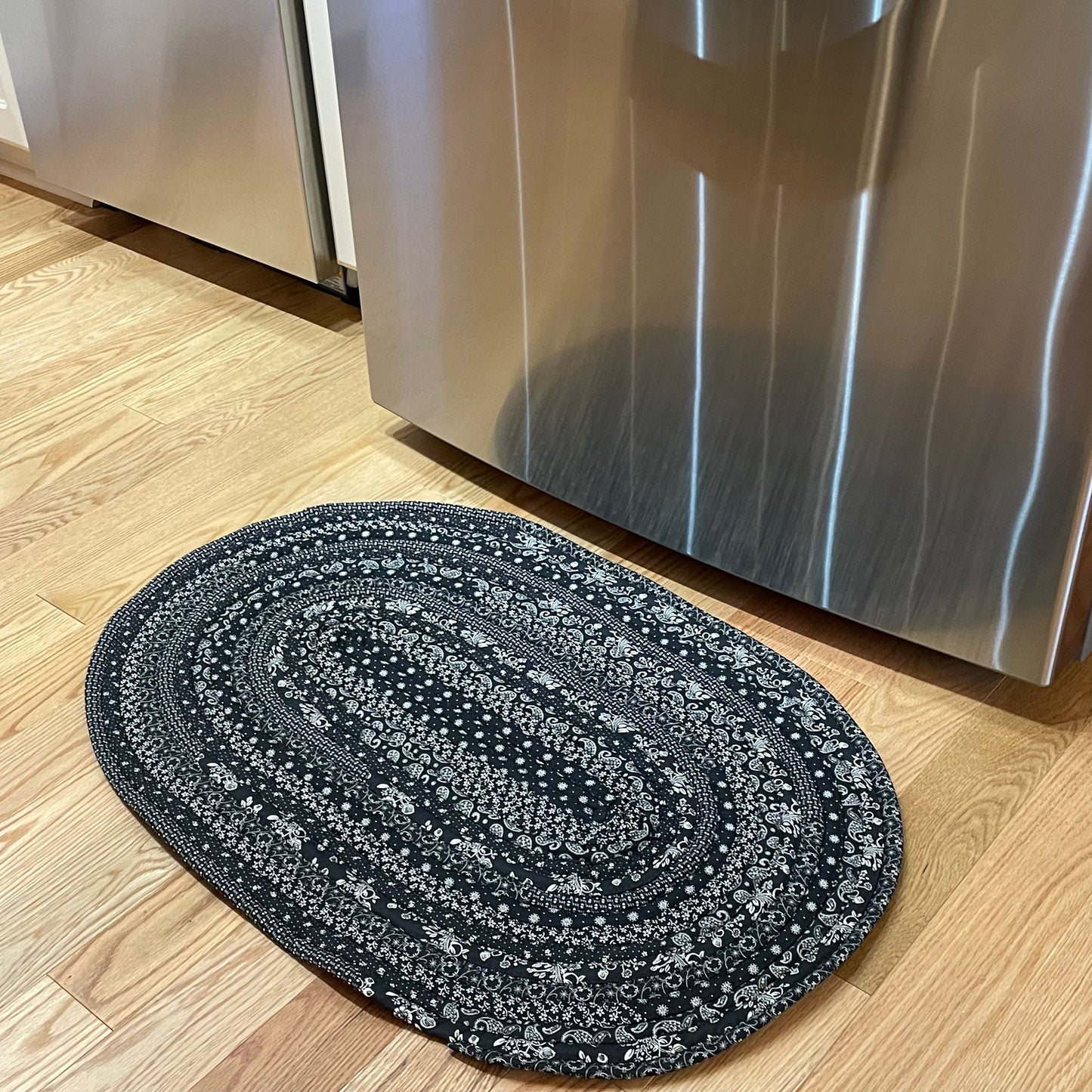 Black and Cream Modern Floral Farmhouse Rug for Kitchen