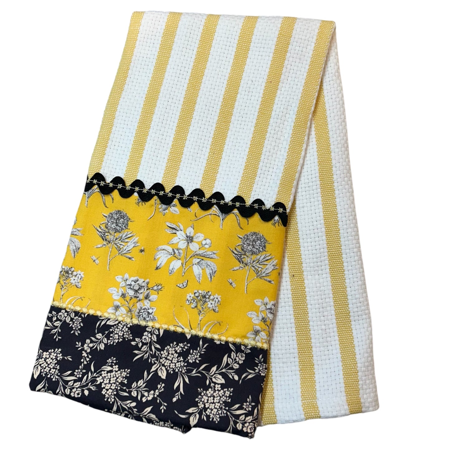 Handcrafted Farmhouse Kitchen Tea Towel with Quilt Cotton Accents