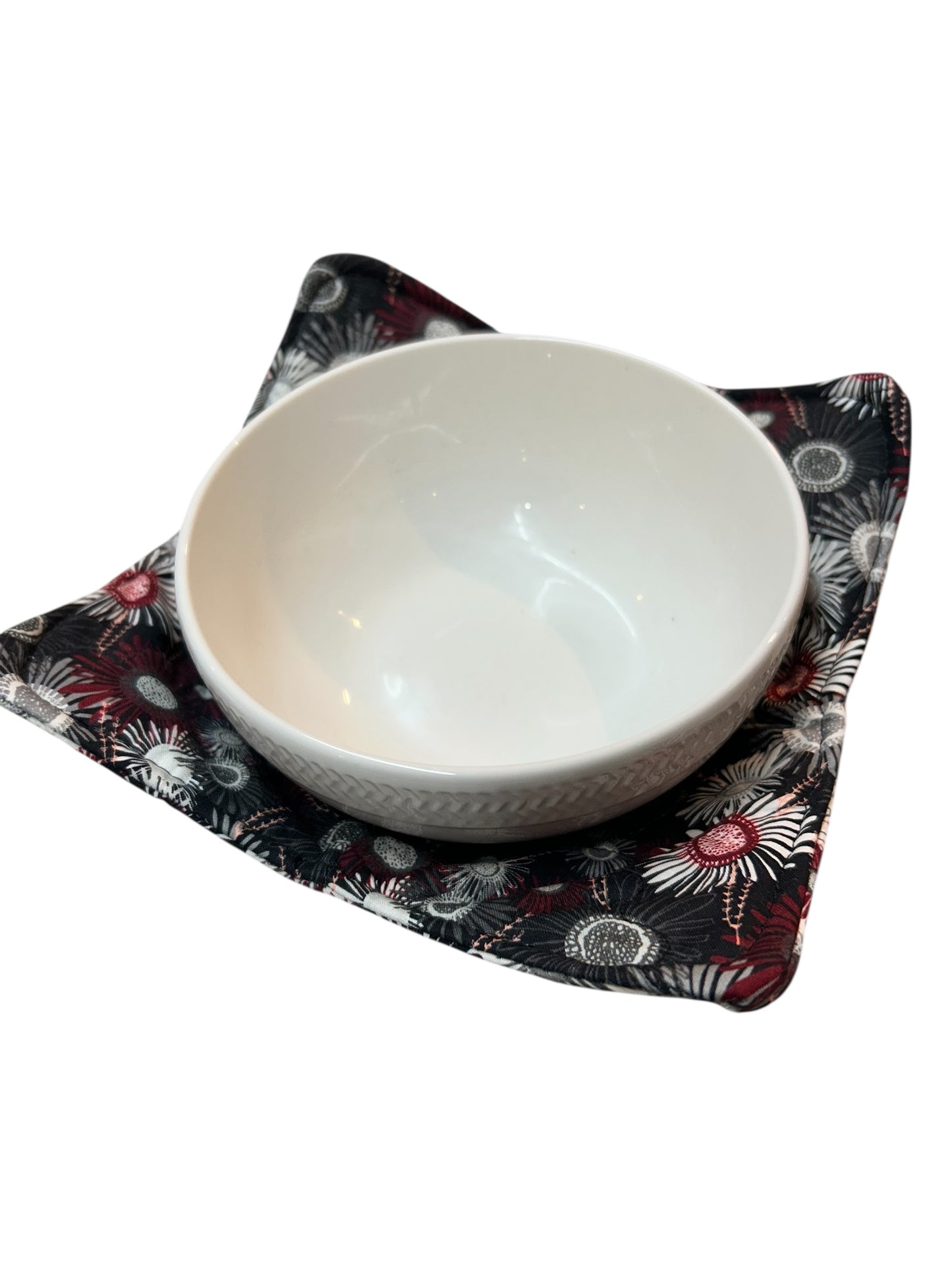 Black & Red Soup Bowl Cozy