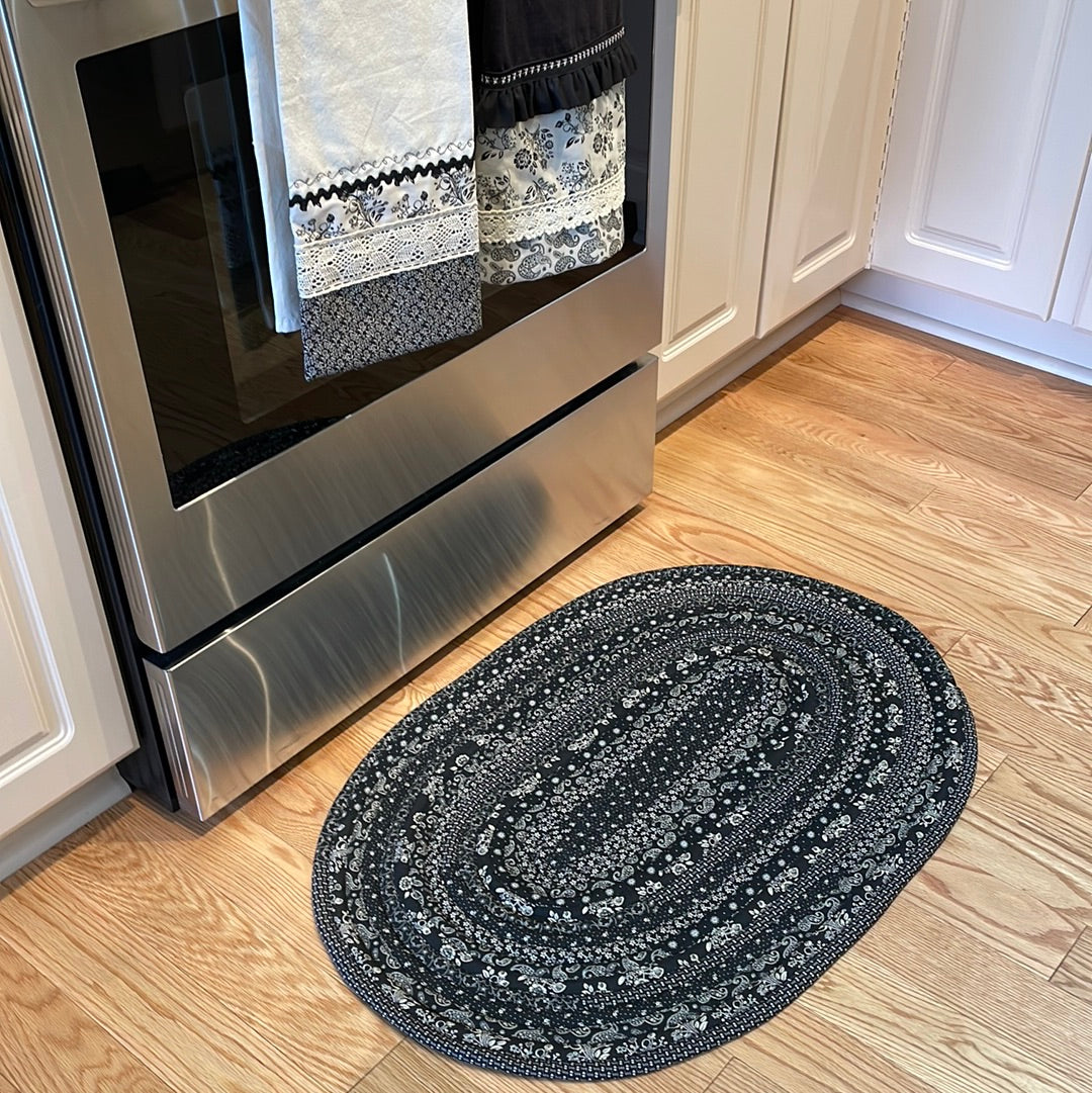 Handcrafted Black & Cream Cotton Accent Rug - Made with Fabric by Circa1800