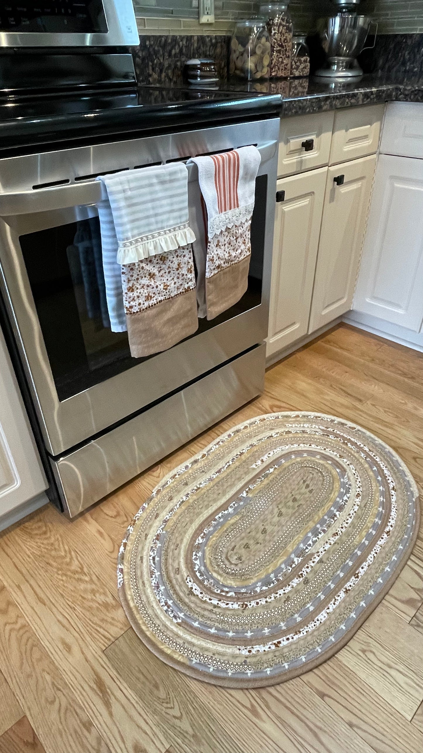 Modern Farmhouse Kitchen Accent Rug For Sink, Bathtub Mat Or Vanity. Washable Cotton Rug Handmade in Canada