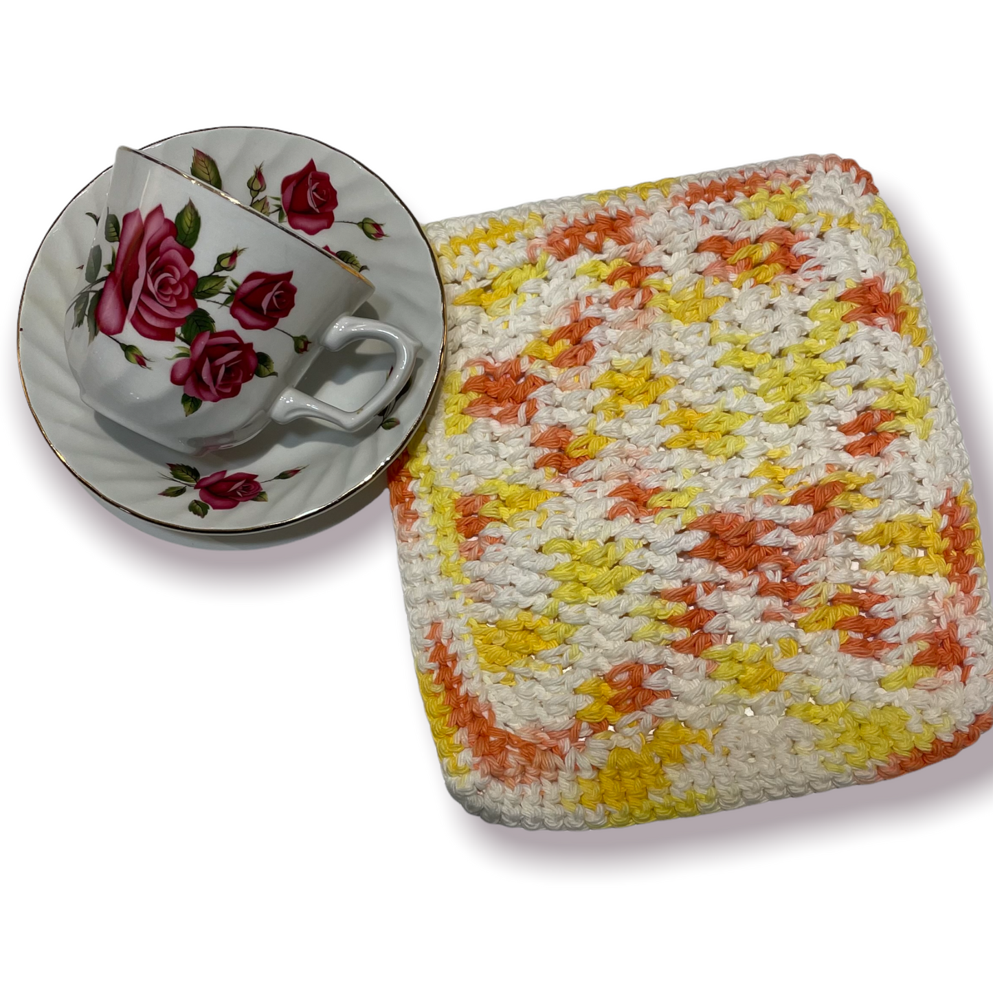 Crotched Cotton Wash Cloth. Farmhouse style kitchen dish cloth handcrafted in Canada. Part of a collection of coordinating kitchen lines and art. Mix and match your favorite cottage core home decor. Or follow along on the Home Stitchery Decor YouTube Channel. Yellow and cream crotched cotton wash cloth.