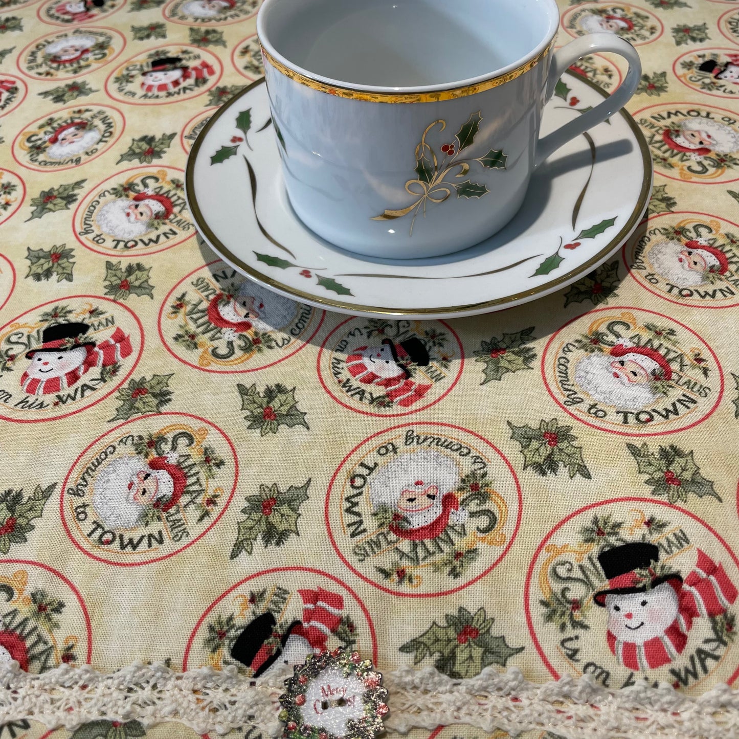 Christmas Kitchen Dish Drying Mat, Handmade Vintage Christmas Kitchen Dish Mat - Home Stitchery Decor