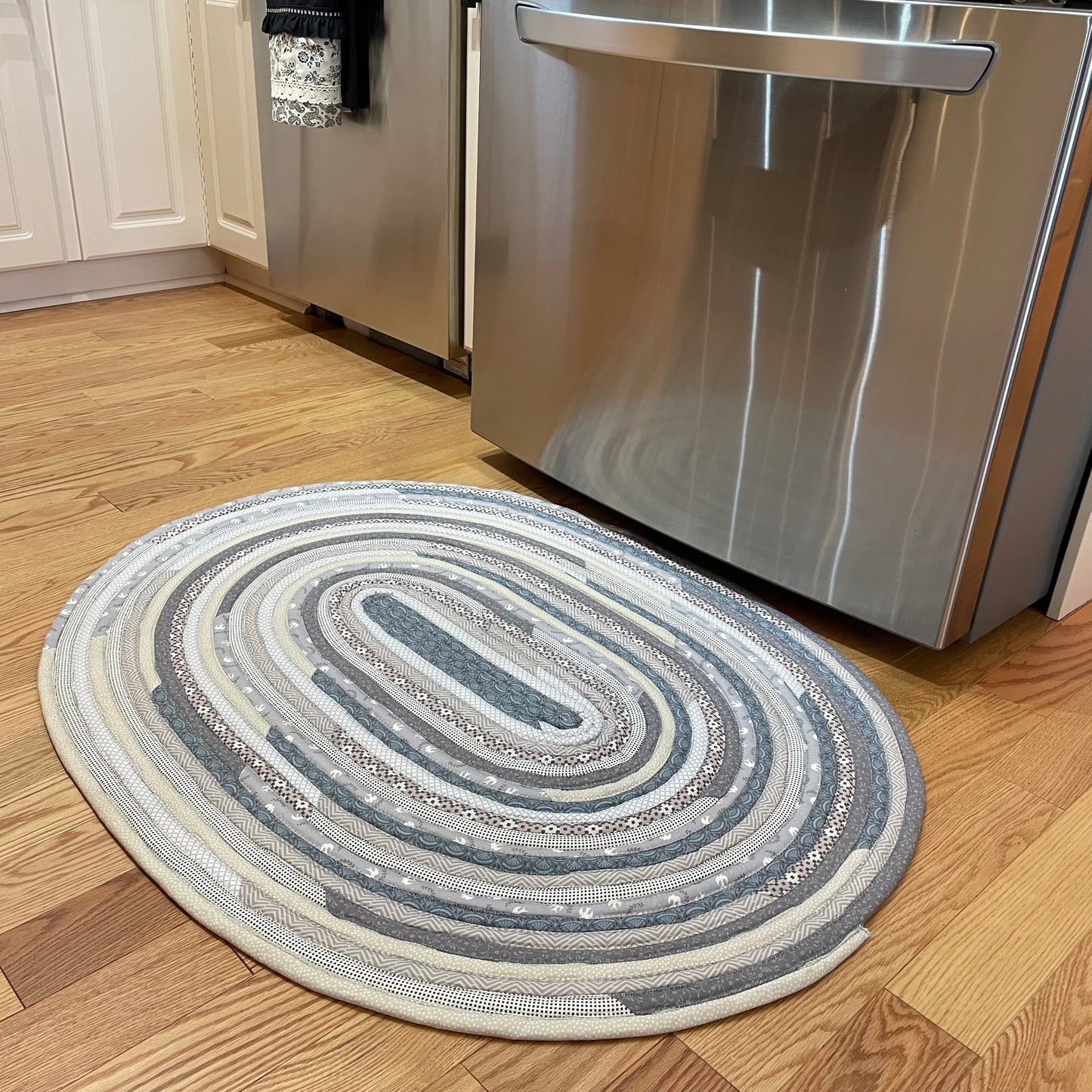 Grey Modern Farmhouse Kitchen Sink Rug, Vaniety Rug, Washable Cotton Rug