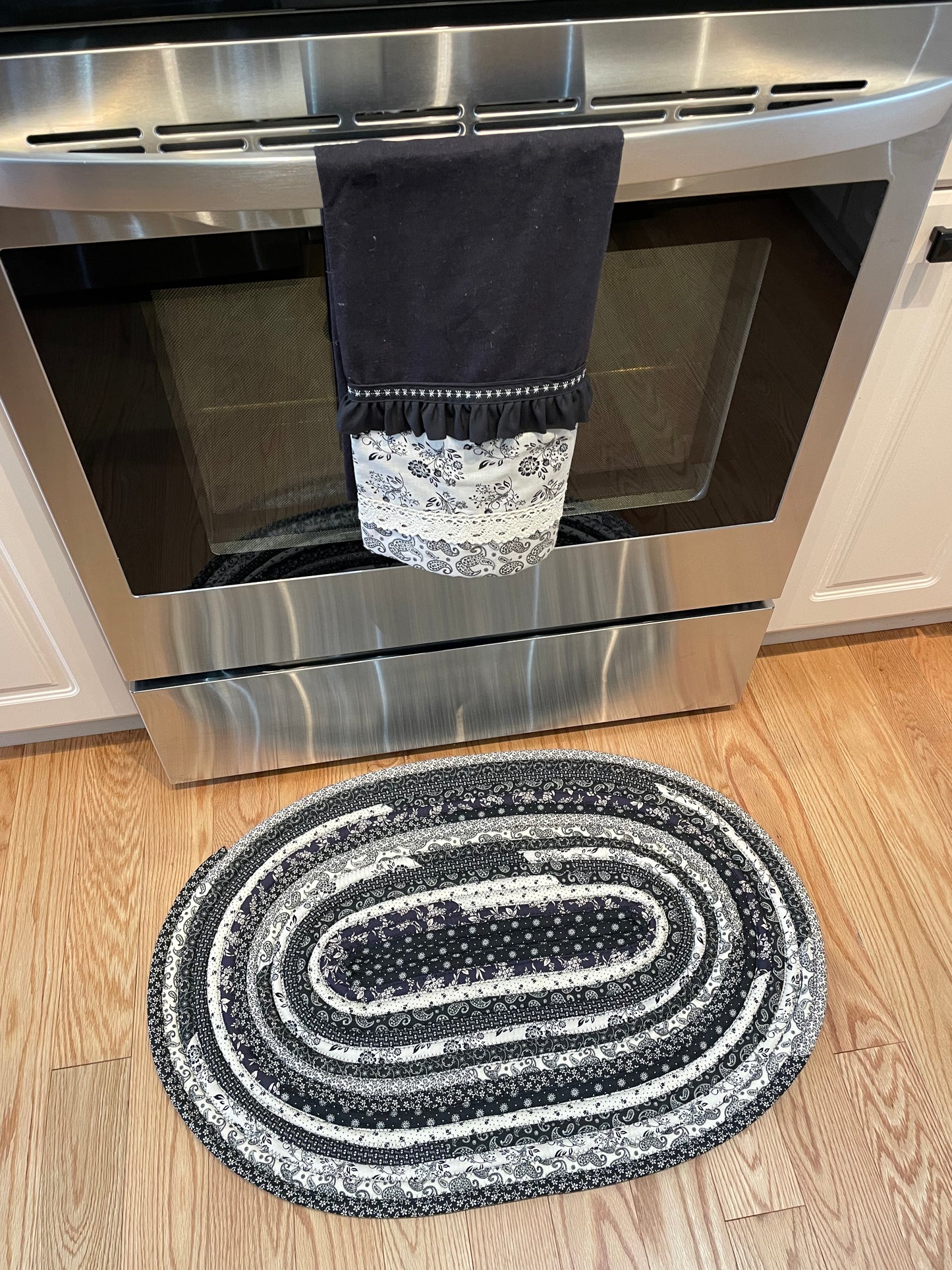 Black and Cream Kitchen Sink Accent Rug, Washable Cotton Rug For Kitchen or Bath