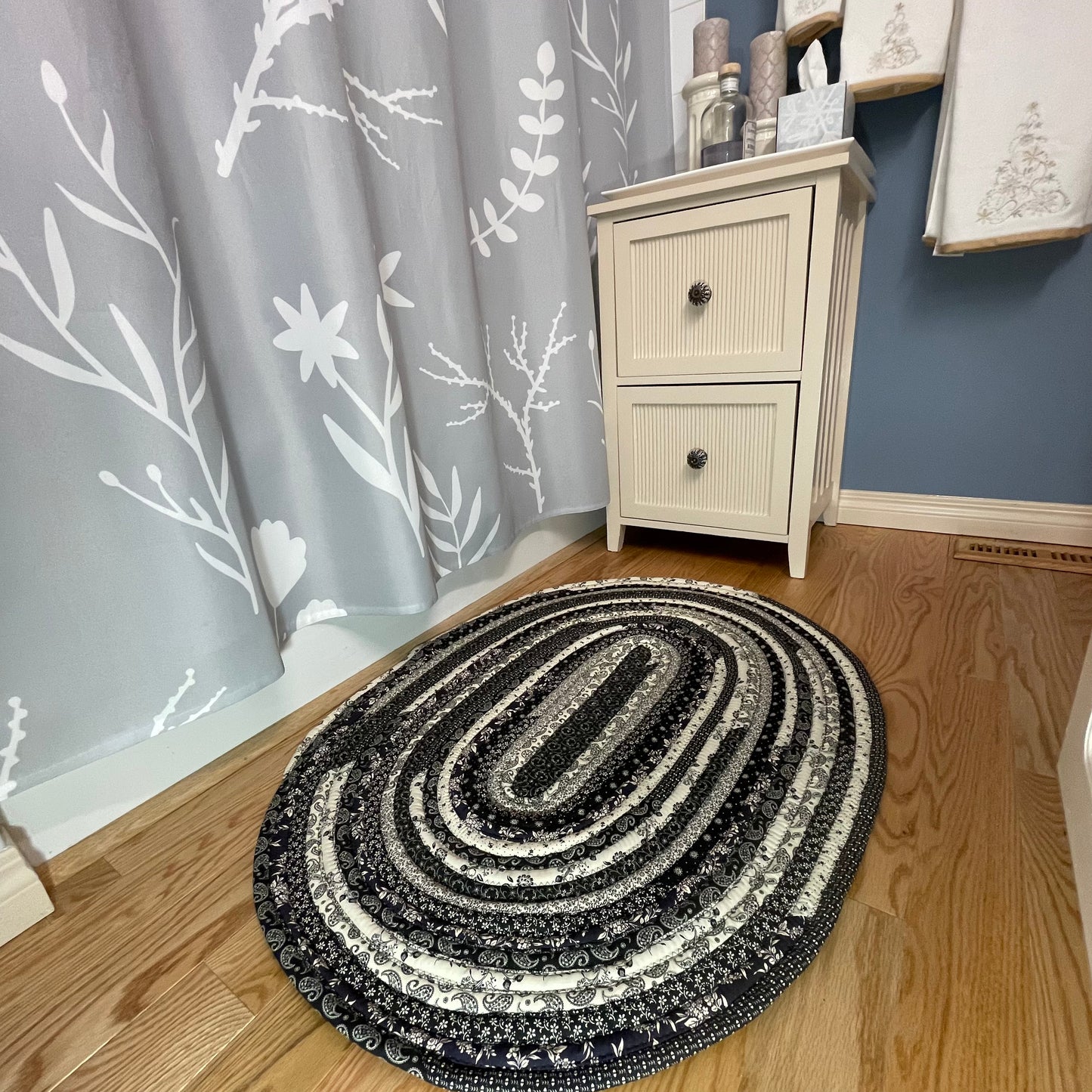 Black and Cream Jellyroll Rug for Kitchen