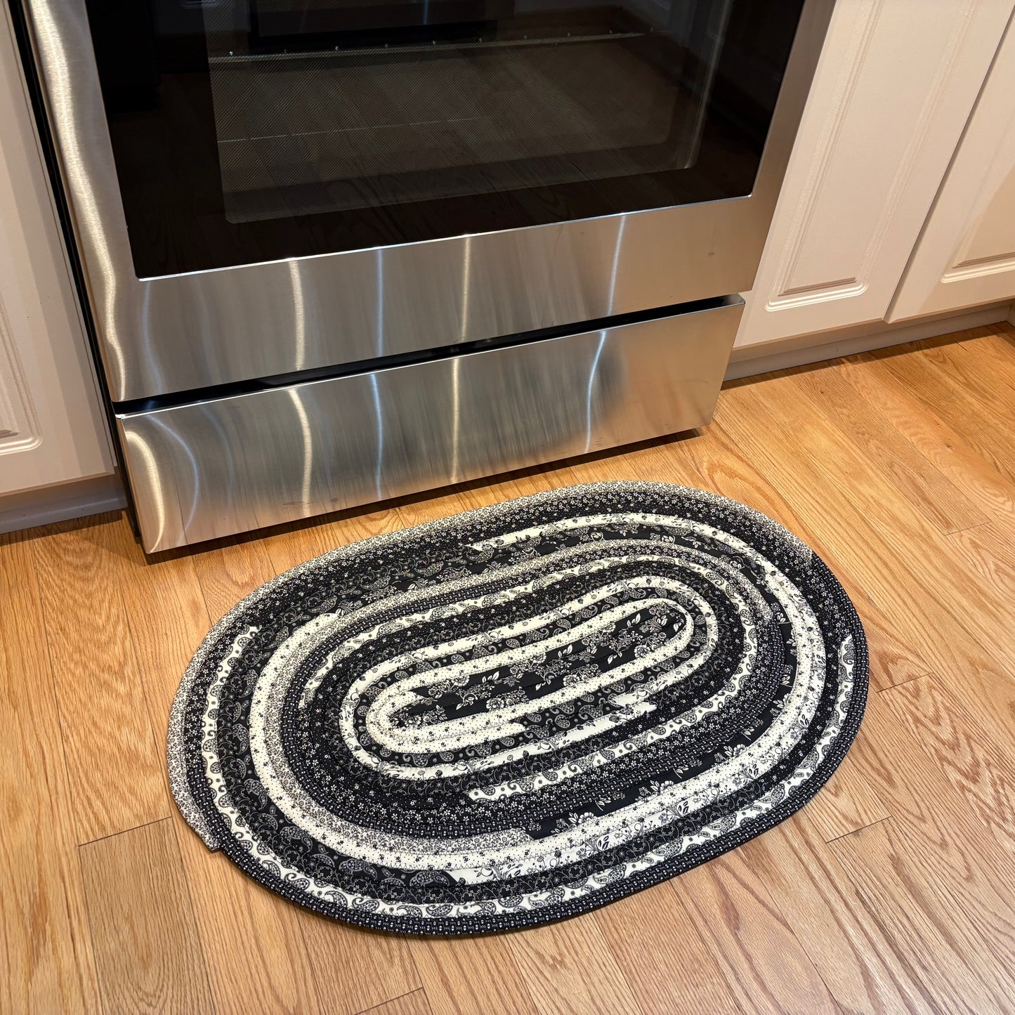Black and Cream Floral Farmhouse Kitchen JellyRoll Rug