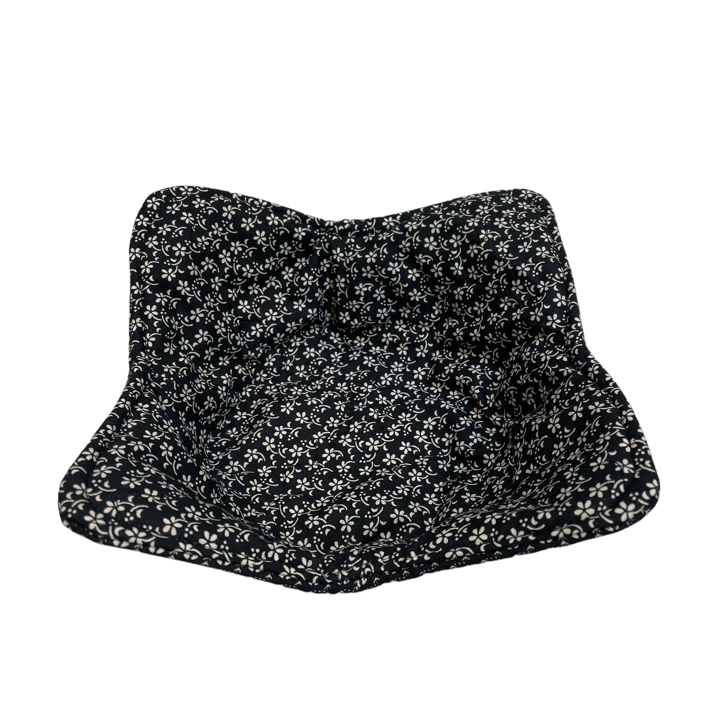 Black and Cream Reversible Soup Bowl Cozy