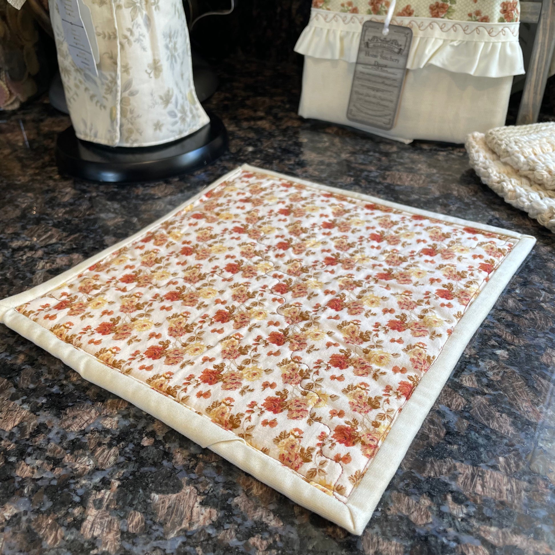 Pot holder - Home Stitchery Decor