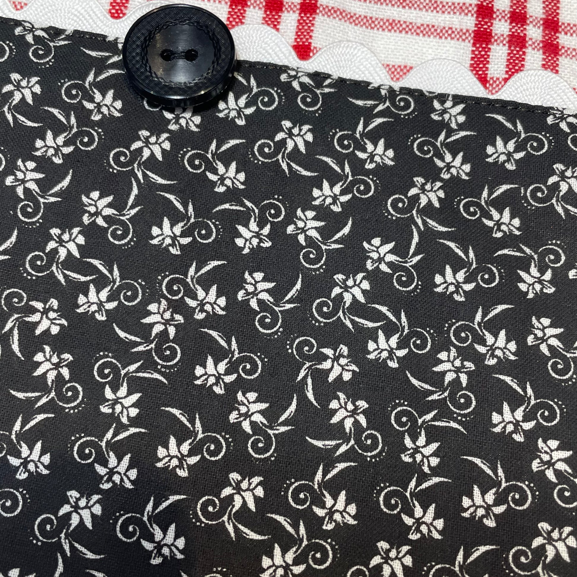 Country Style Dish Towel in Red and White check toweling with black and red quilting cotton. Featuring Black Ric Rac and button embellishments. Part of a mix and match line of farmhouse fabulous decor. Browse the entire collection. Then check out the Home Stitchery Decor YouTube Channel