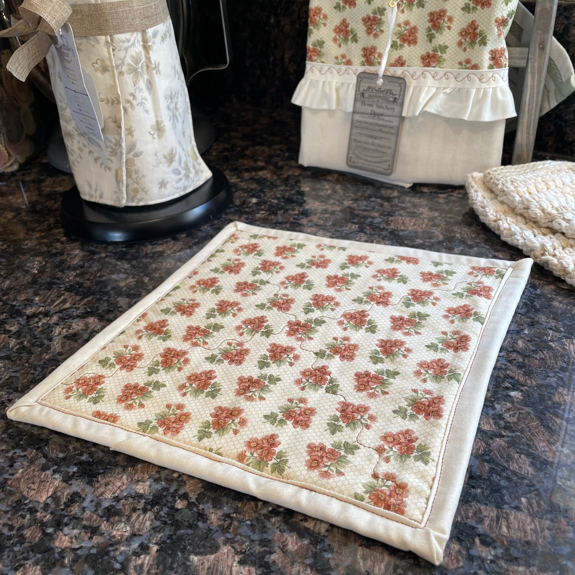 Pot holder - Home Stitchery Decor